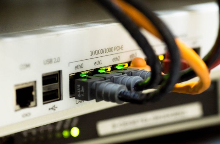 Ofertas de internet sin contratos, comparando fibra óptica y DSL