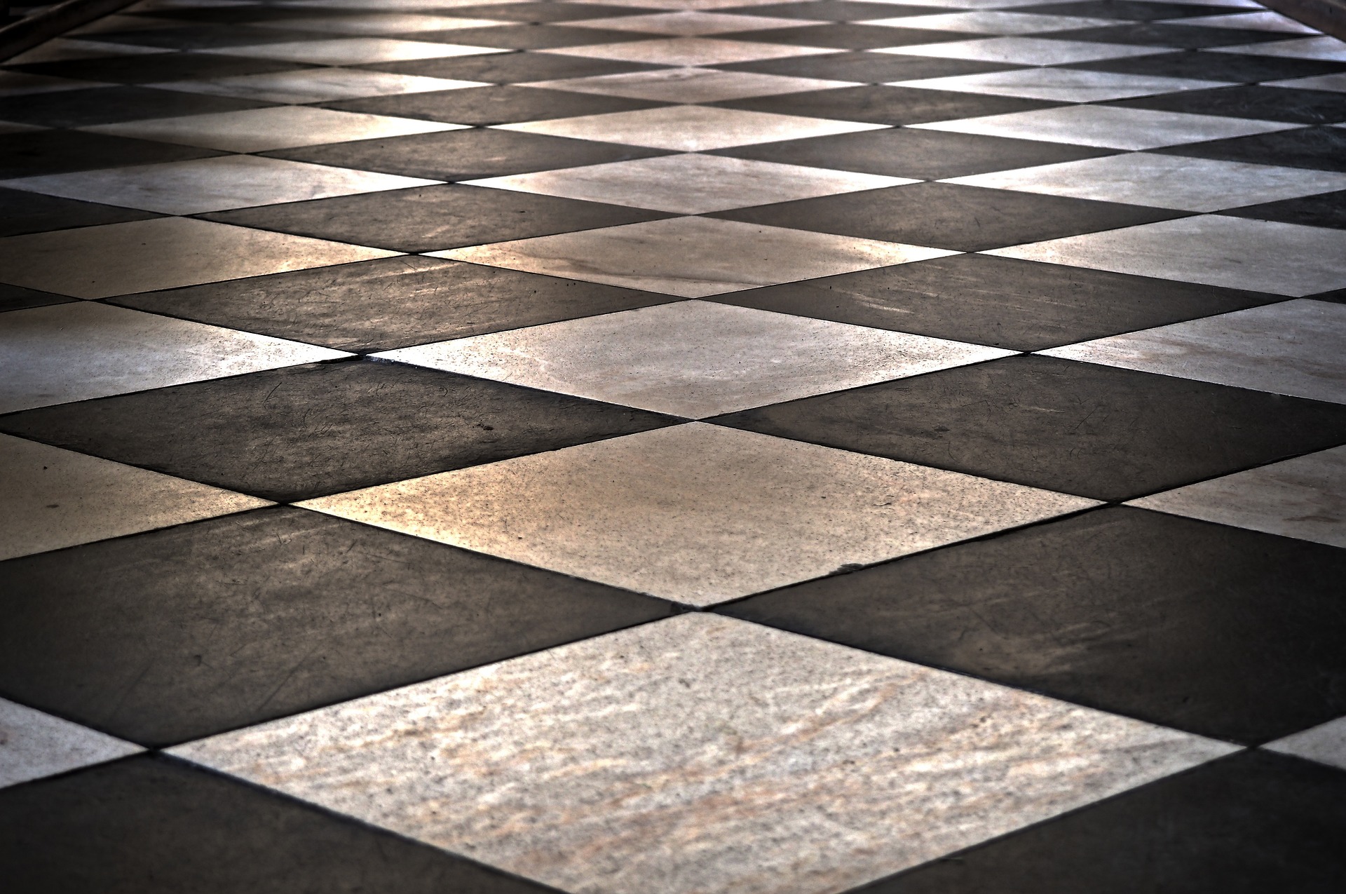 "Fusing Functionality and Elegance: The Rise of Functional Luxury in Home Design"