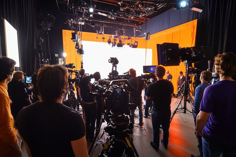 Explore Advanced Audiovisual Production Education  