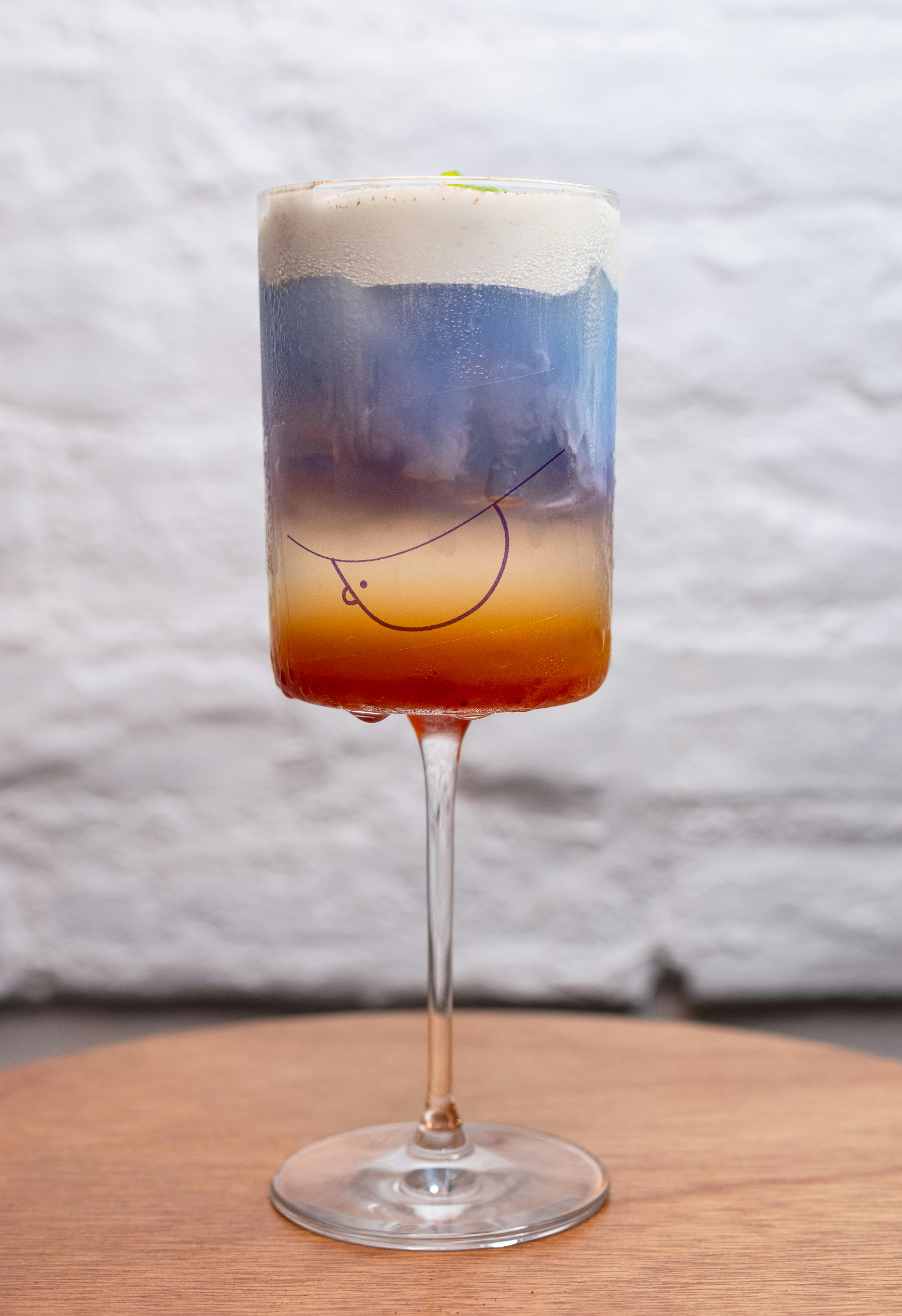 Redefining the Cocktail Hour: Exploring Non-Alcoholic Mixology