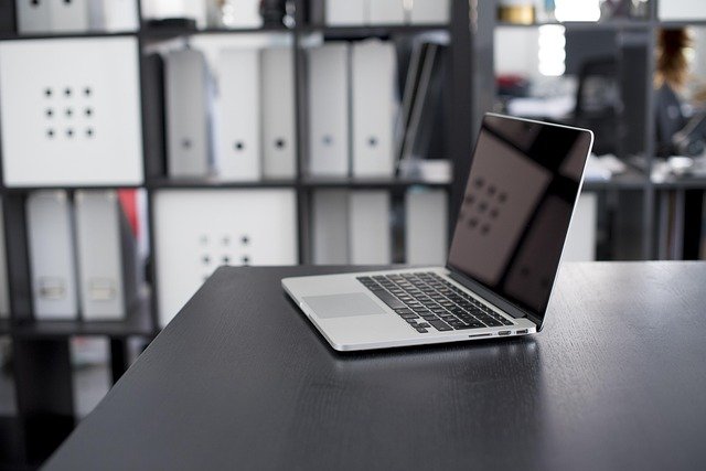 Arbeta hemifrån: Nya möjligheter i den digitala eran