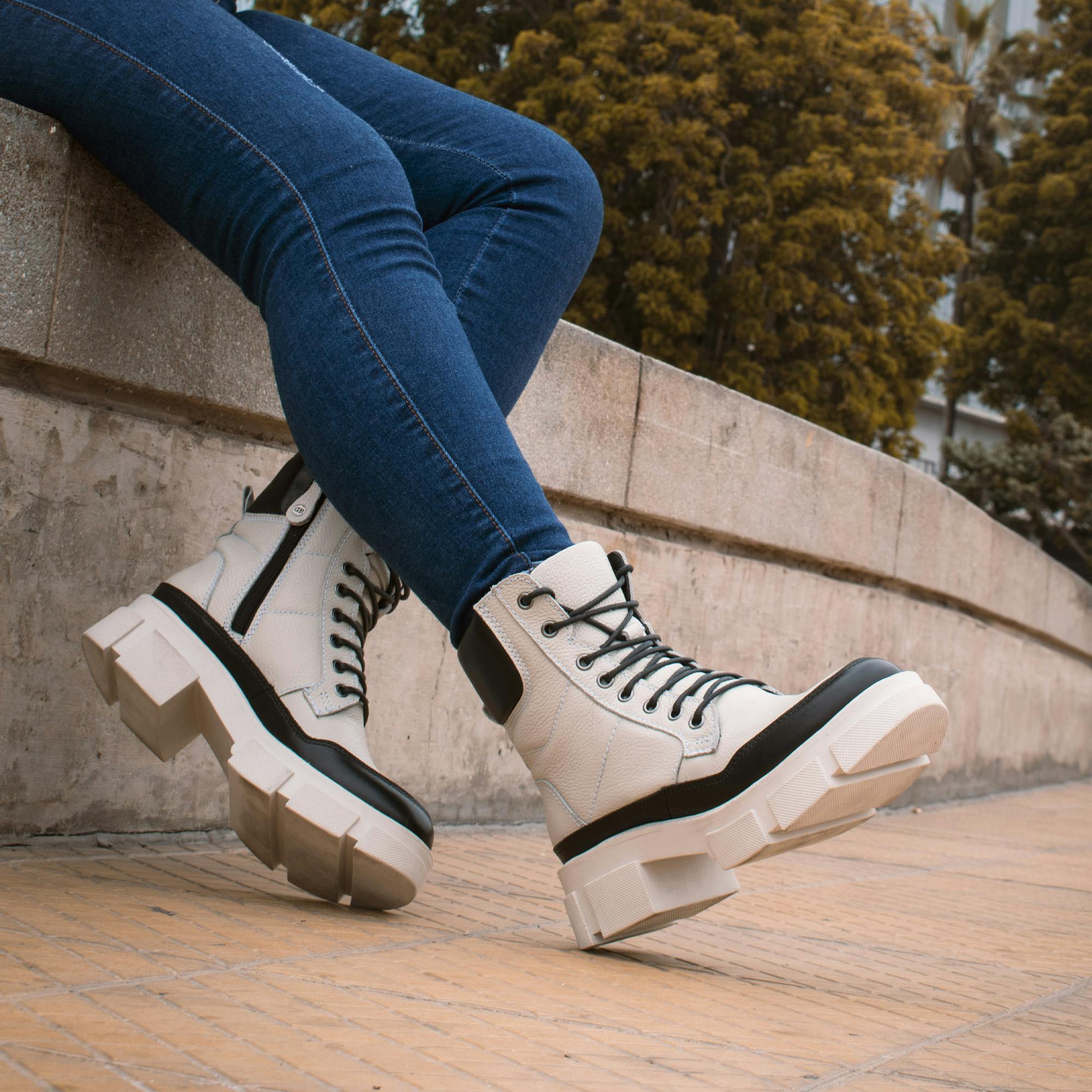 Striding in Style: The Resurgence of Chunky Boots in Contemporary Fashion