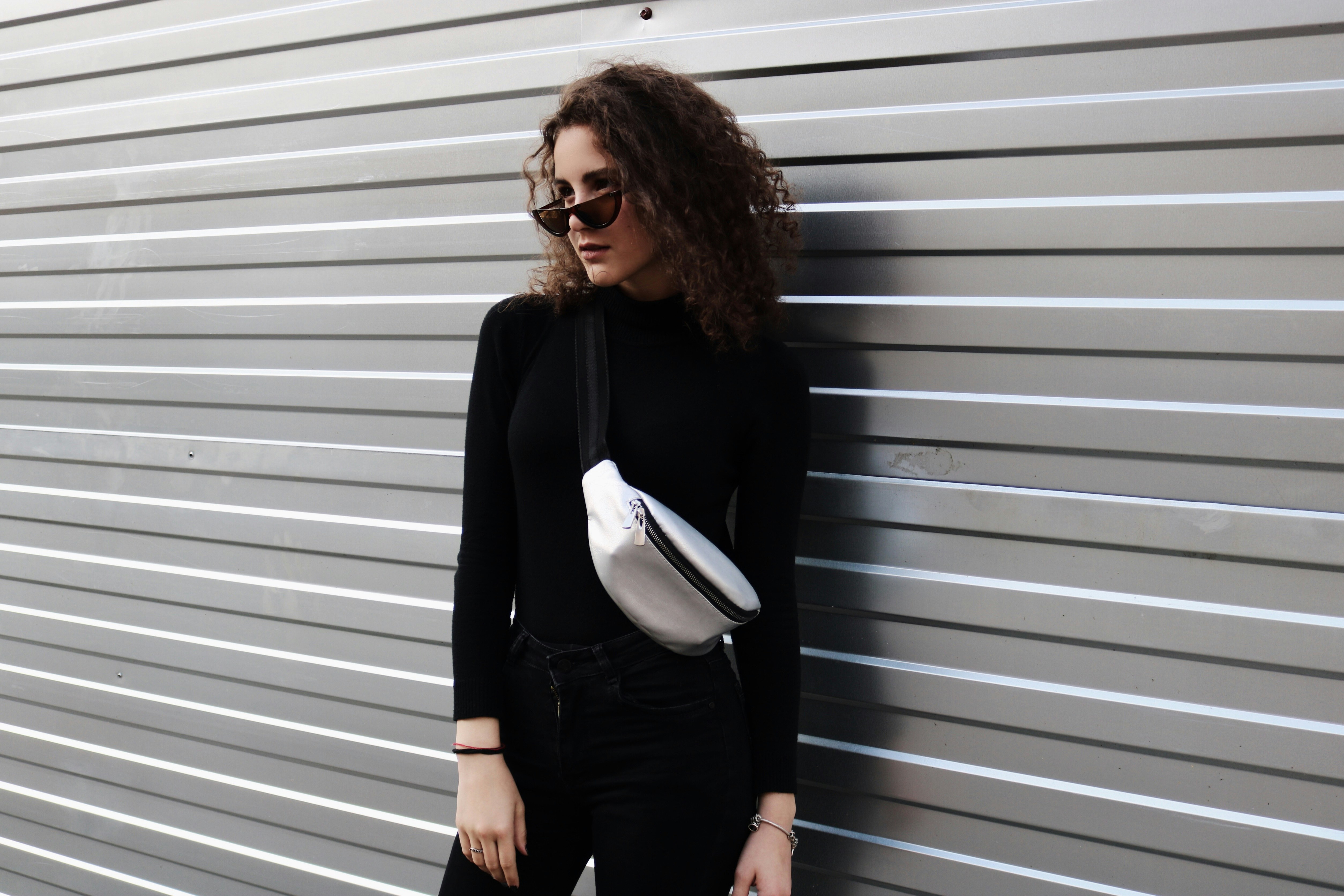 Unraveling The Intrigue of Invisible Fashion 