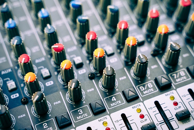 Home Sound System that Rocks: A Guide to Pro Audio and Sound