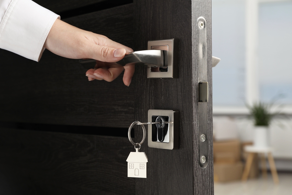 Porte per la casa: scegliere, installare e ristrutturare