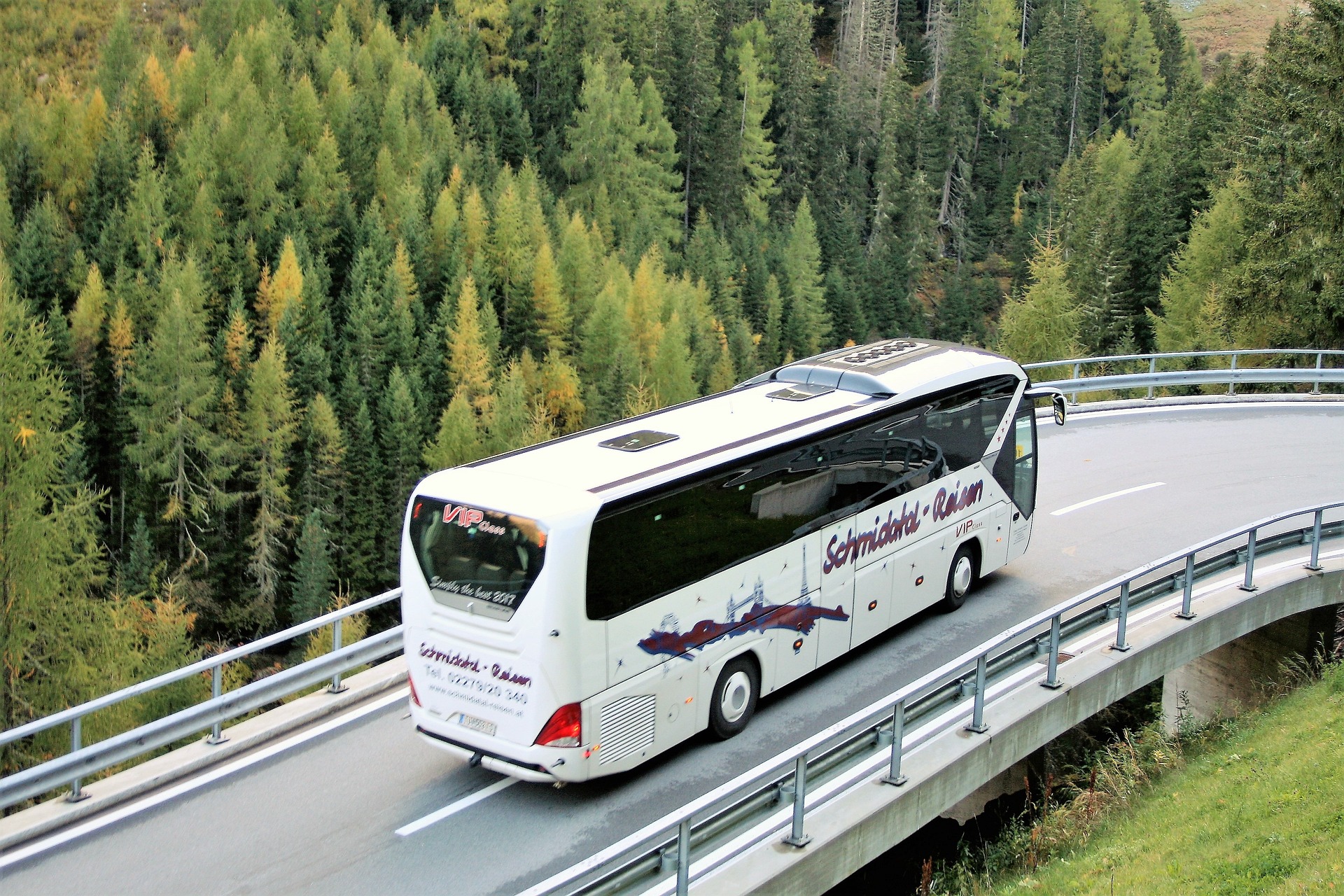 Descobrindo o Fascinante Mundo das Viagens de Ônibus de Luxo