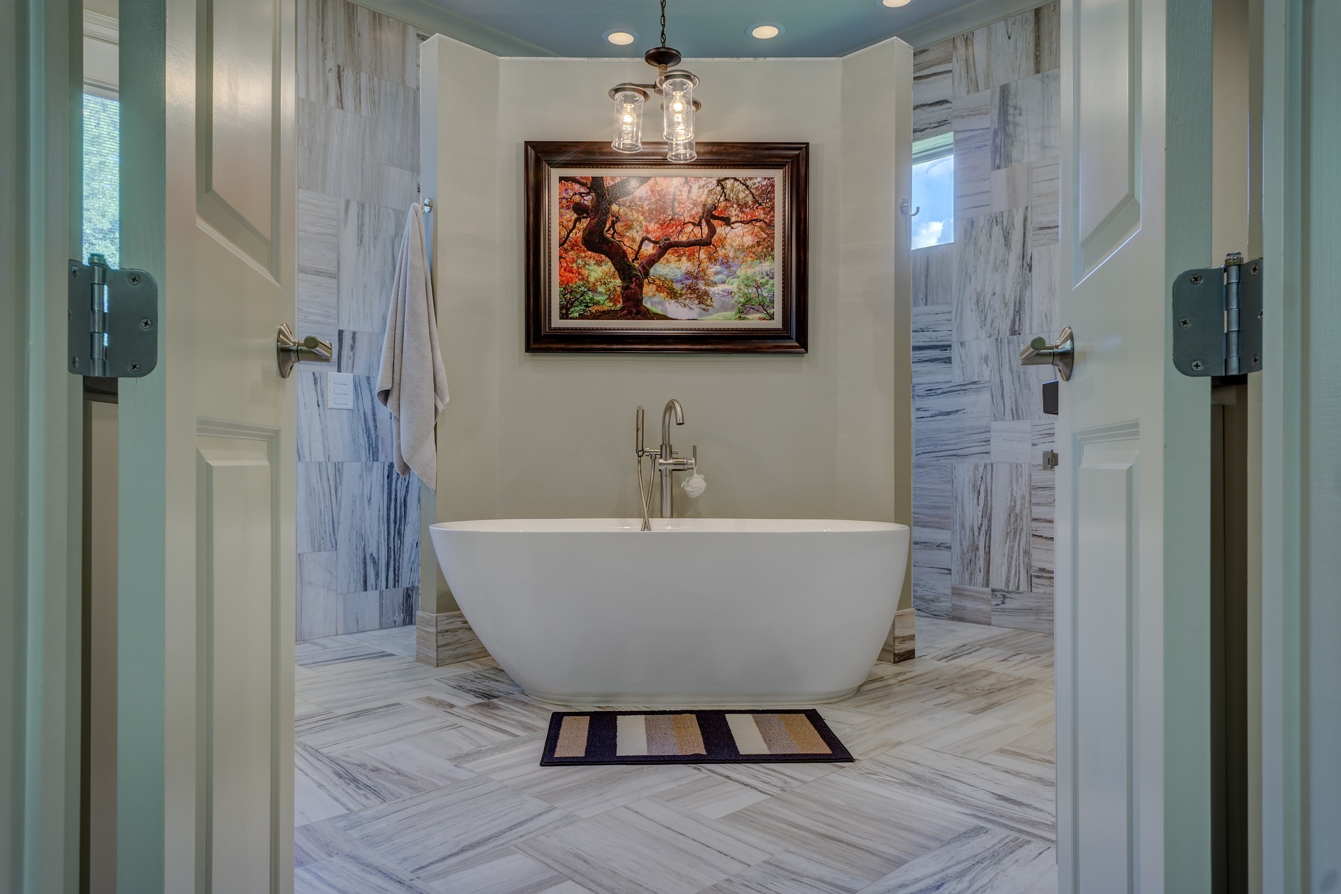 "Fusing Tradition and Modernity: The Rising Appeal of Transitional Design"