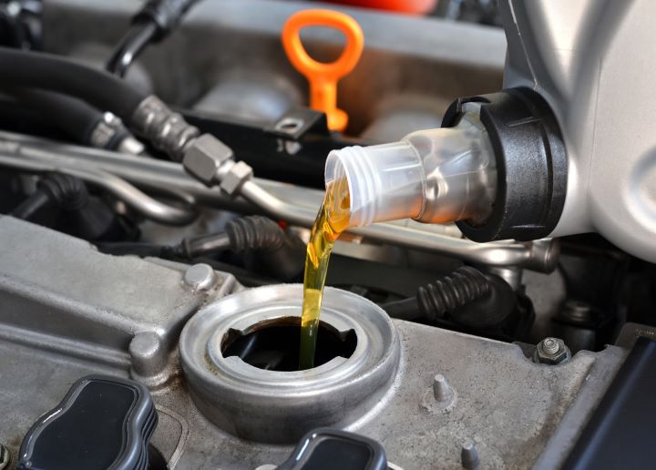 Automobilių ir automobilių dalių pasaulis