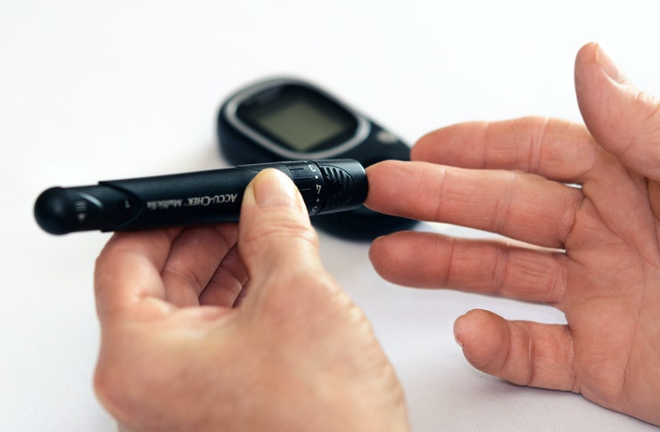 Helping the Seniors Living with Blood Sugar Conditions 