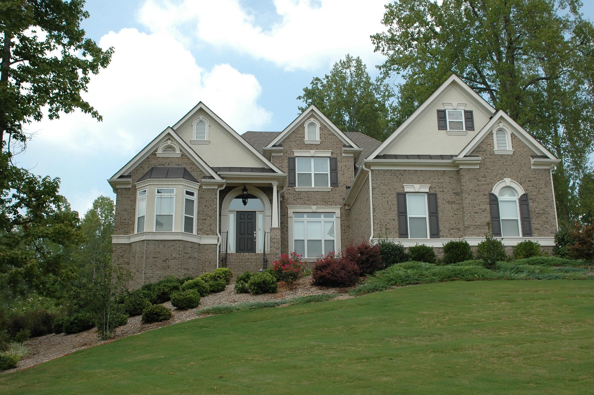 Emerging Investment Prospects in the Aging Real Estate Market