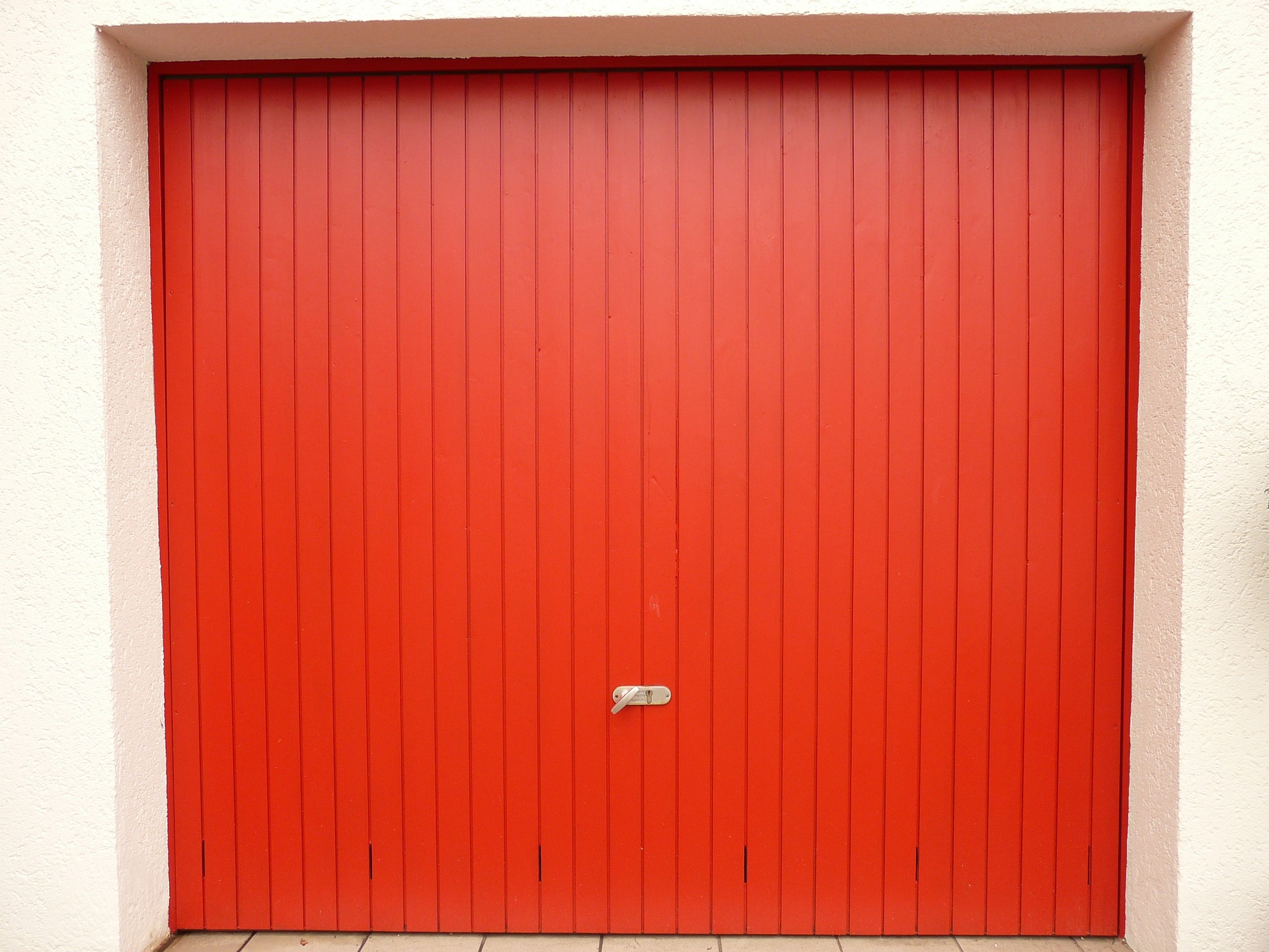How to Find Reliable Garage Repair Services