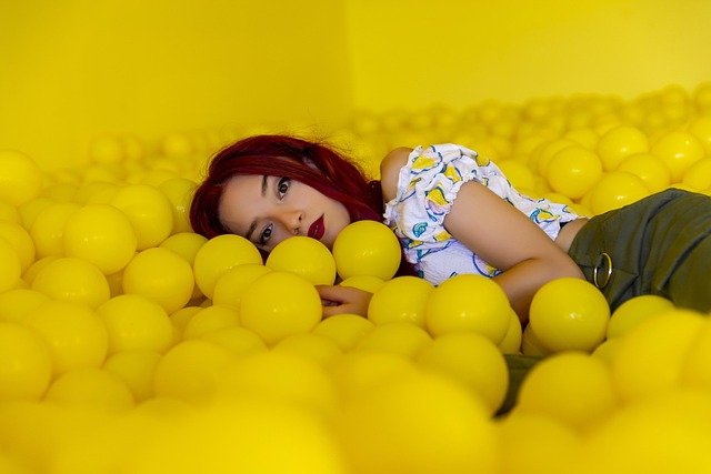 Okusanyuka n'okuyiga ebipya