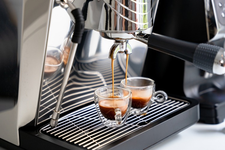 La Macchina del Caffè: Una Guida Completa per gli Amanti dell'Espresso