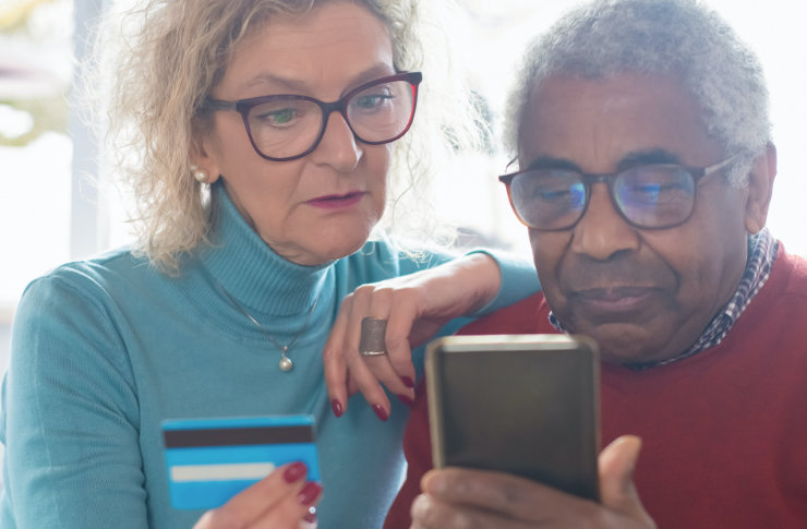 How People Getting Credit Cards Without Income in 2025