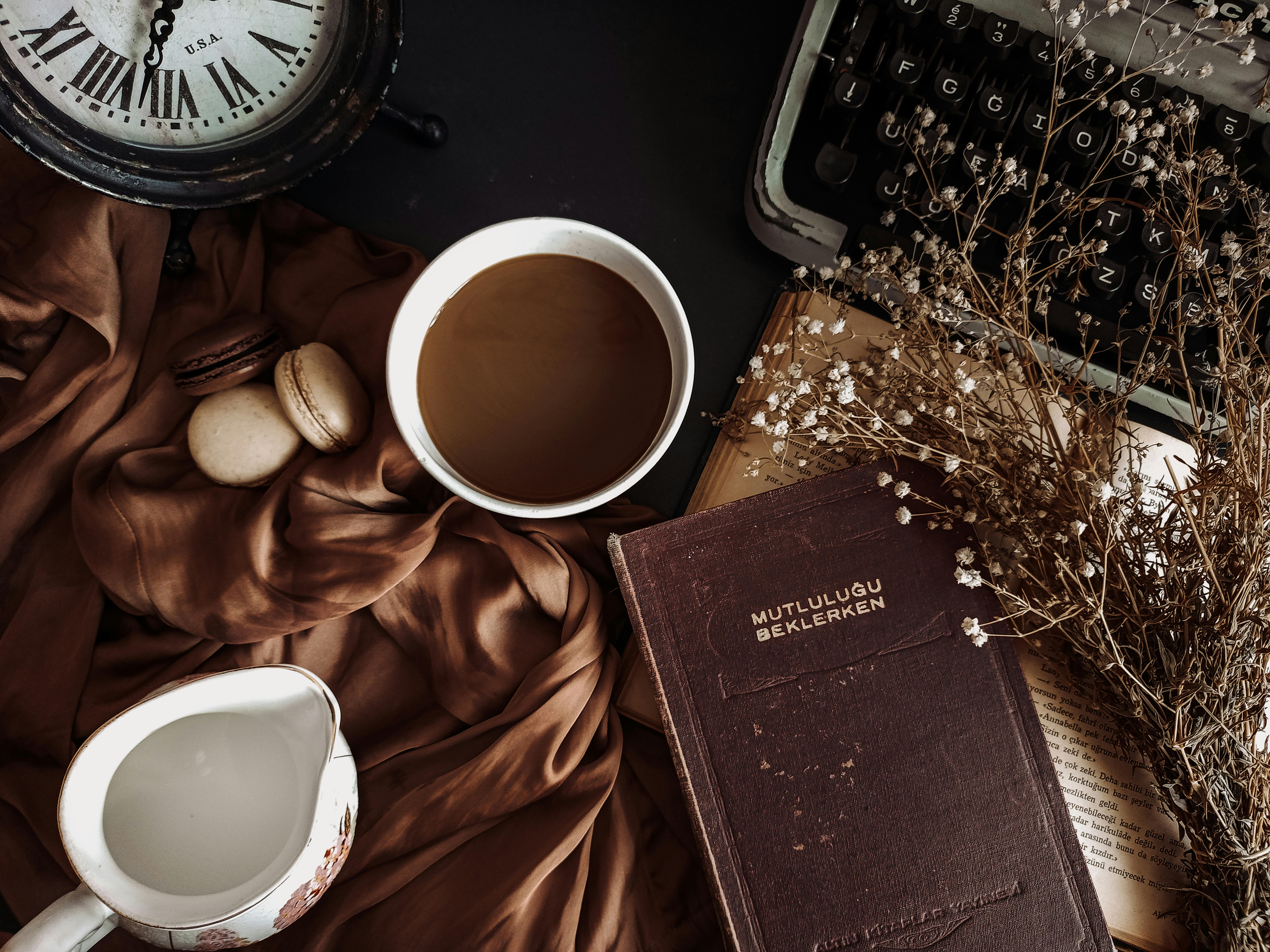 **Unveiling Dark Academia: The Intellectual Appeal of a Stylish Subculture**