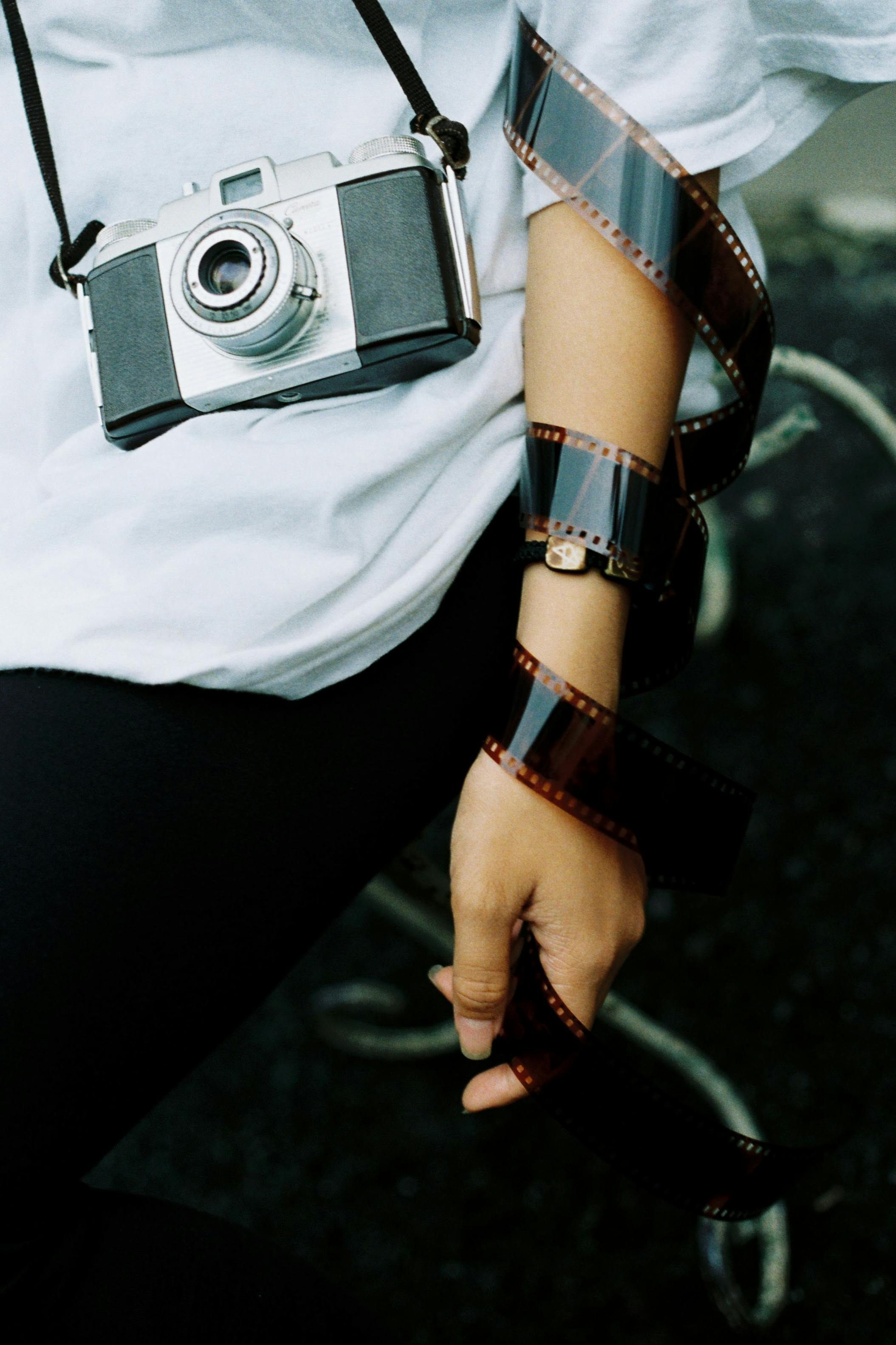 The Intricate Dance between Film and Fashion: A Symbiotic Relationship