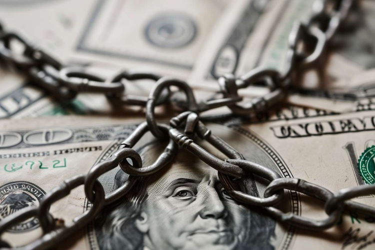 "Strategizing for Financial Health: The Emergence of Socially Responsible Investing"