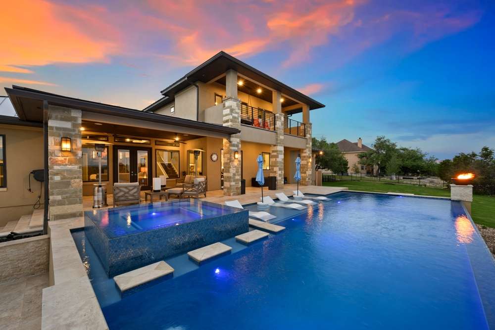 Capitalizing on the Growing Market of Real Estate Crowdfunding