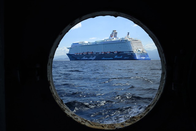 Solo-Kreuzfahrten 2025 ab Deutschland für Senioren mit Flug und persönlicher Betreuung