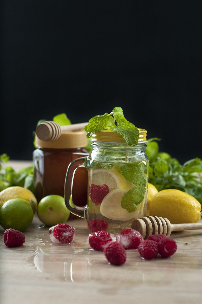 Fruit Infused Water: A Healthy Hydration Trend in the Beauty and Fitness Industry