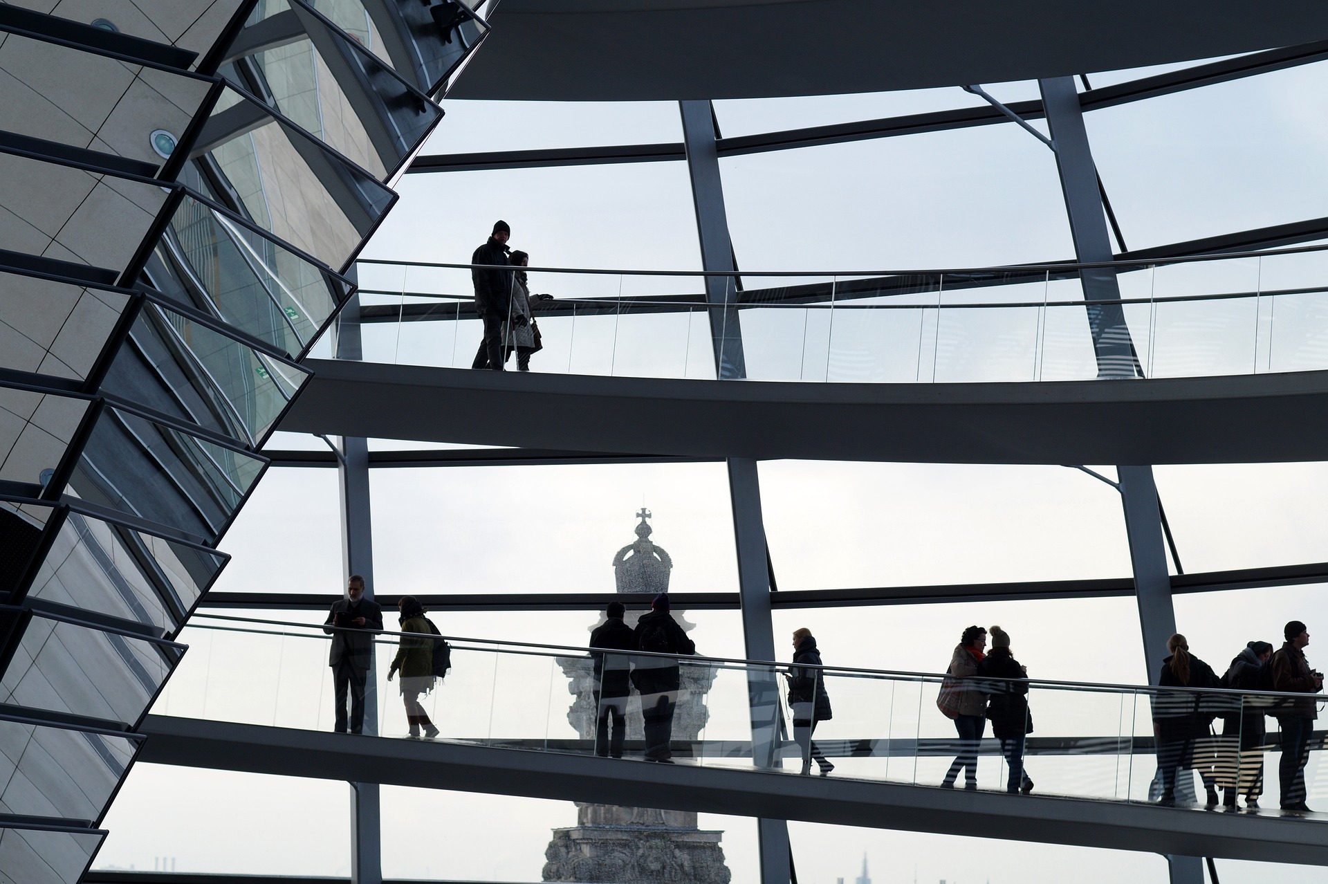 Aiding Citizens Through Automated Legal Systems: Transformation of US Law & Government