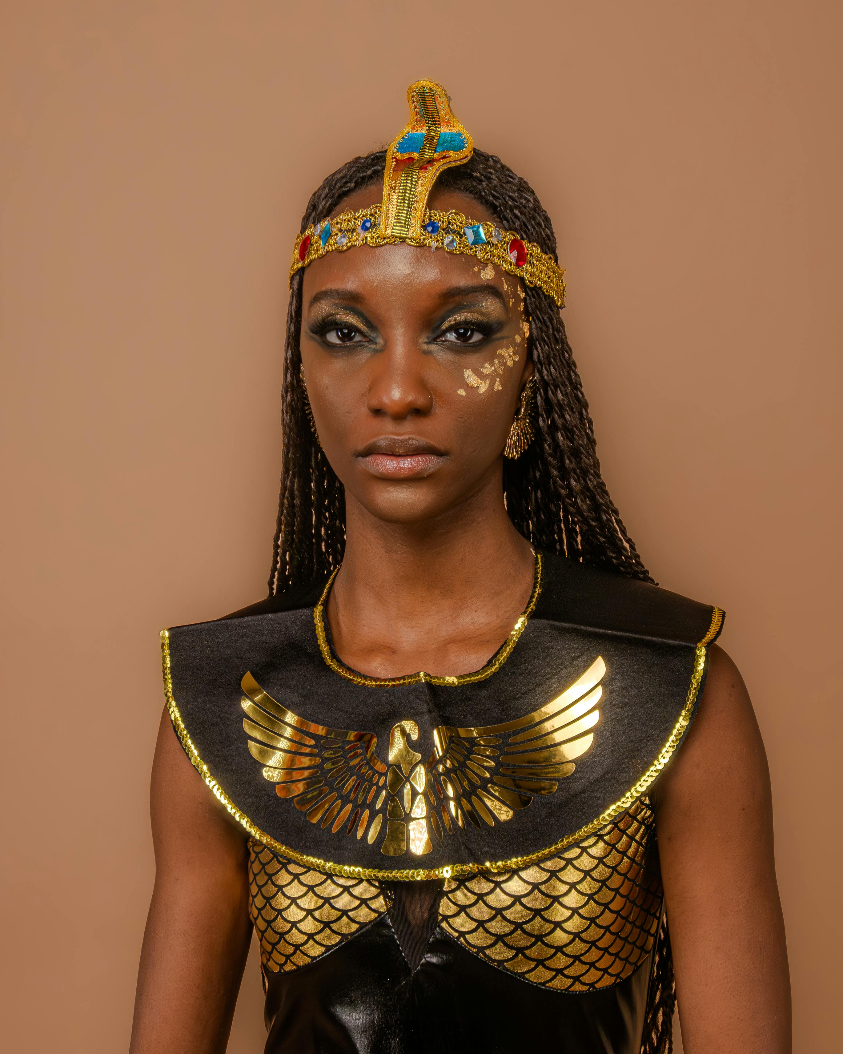 The Transformative Power of Makeup: An Artistic Journey Through Time