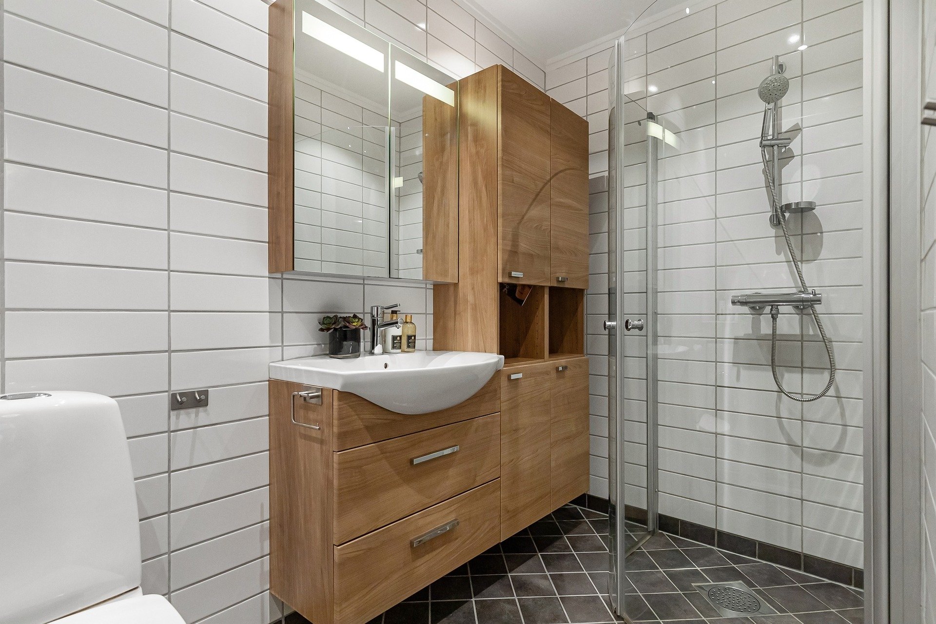 Bathroom Renovation Ideas and Options for 2025 Projects