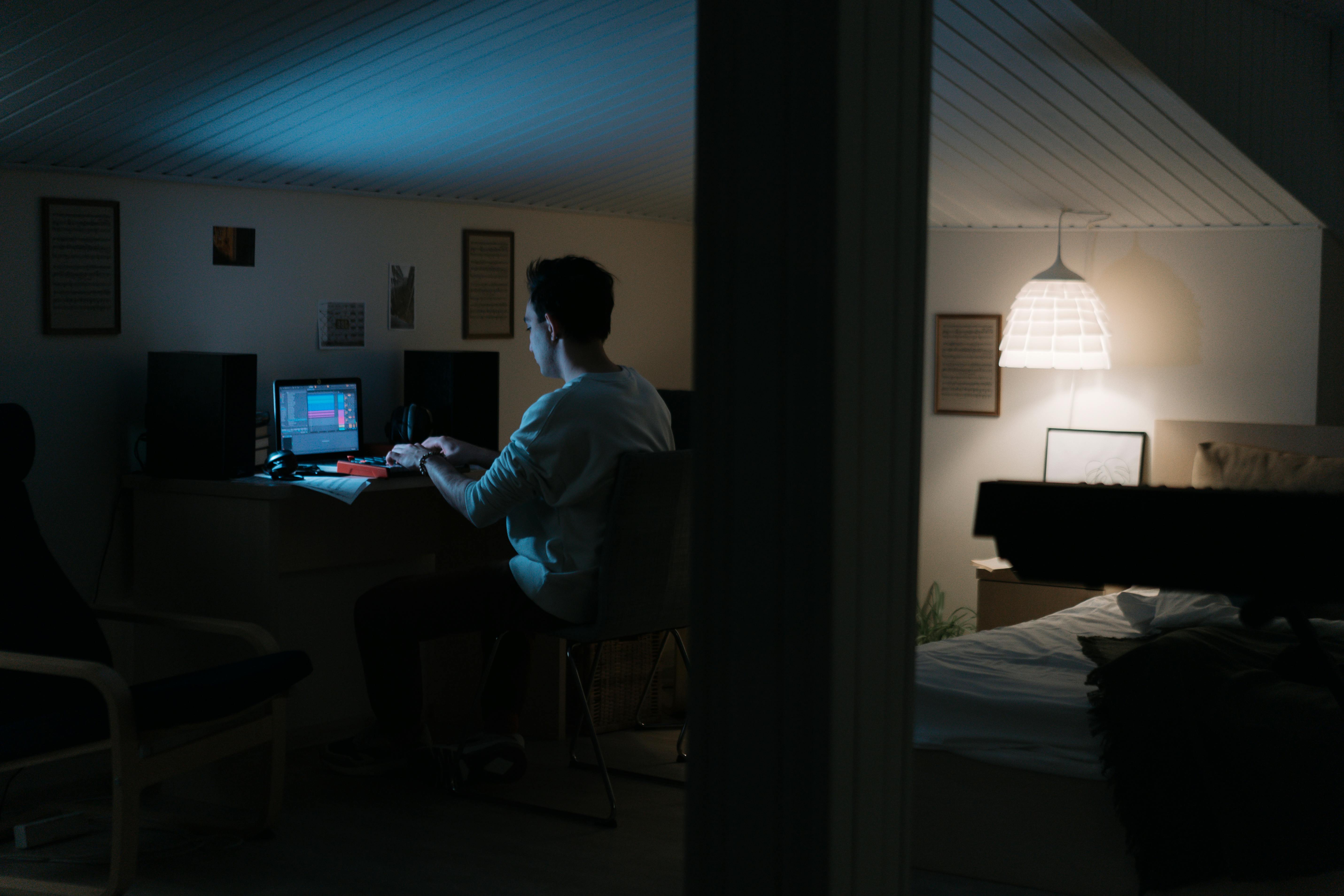 Decoding the Mysteries of Blue Light: Its Impact on Our Health and Wellness