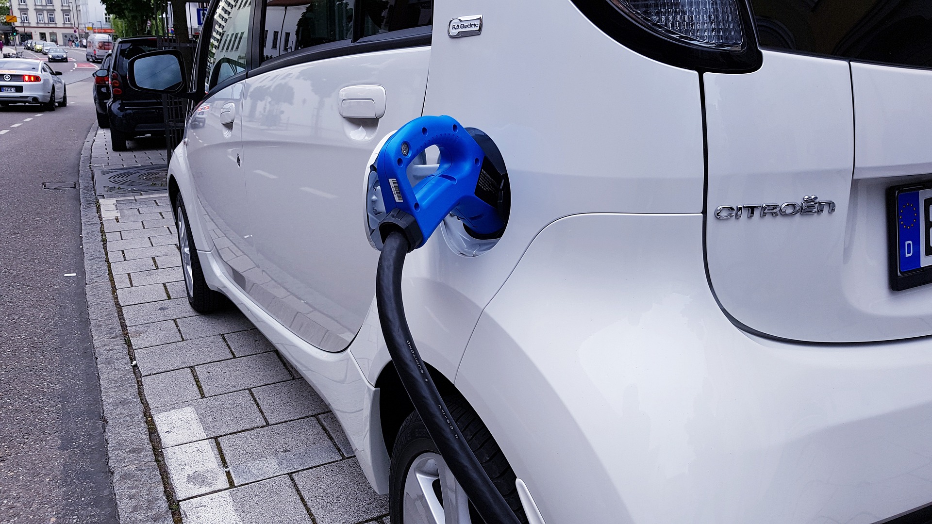 Nouvelles Voitures Électriques Compactes et Abordables Idéales pour les Retraités