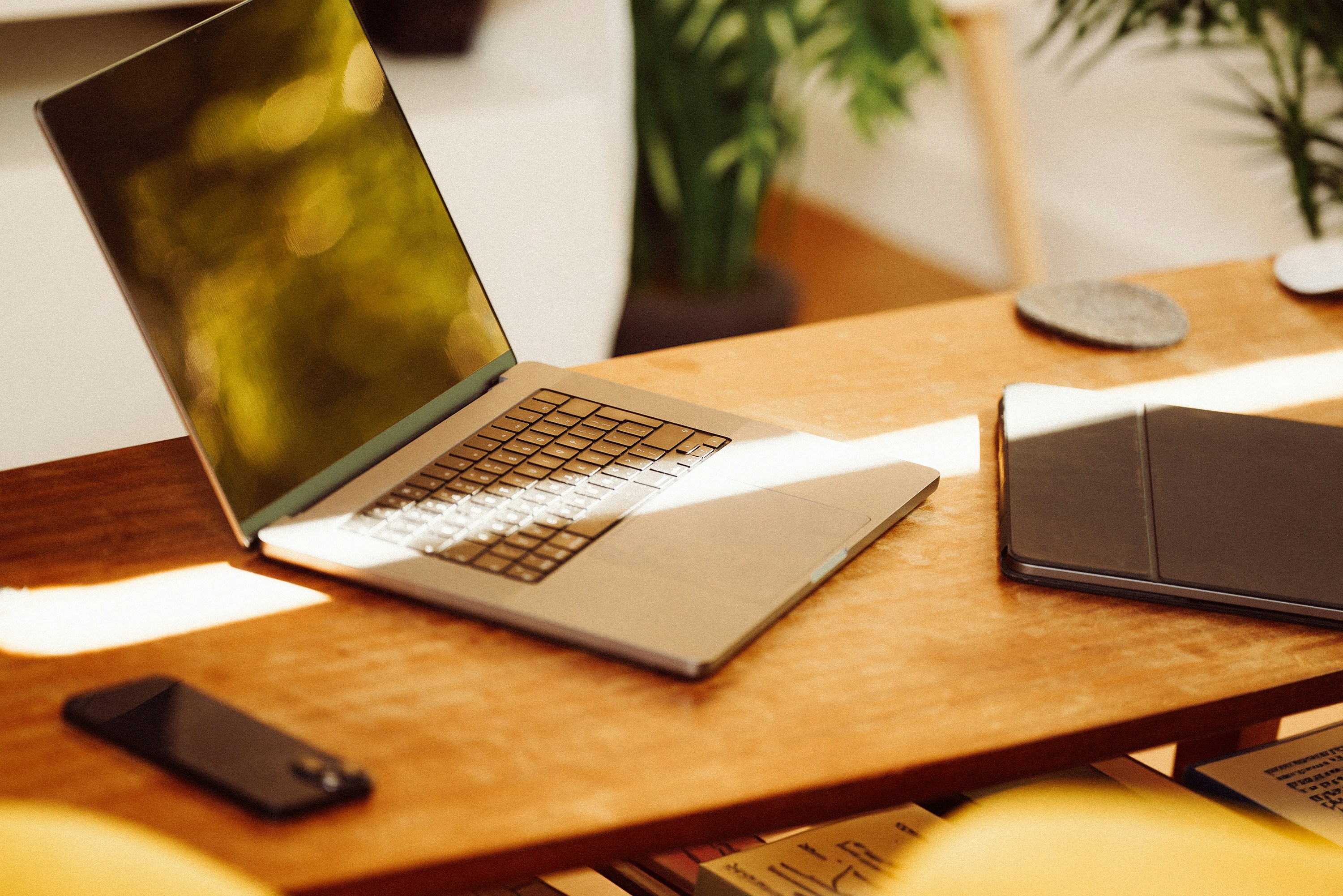 Embracing the New Era of Outdoor Home Office Spaces