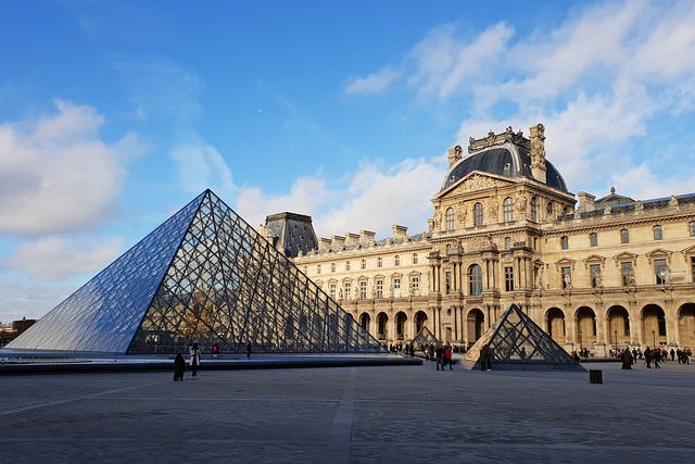 Discover the Wonders of the Louvre Museum Paris