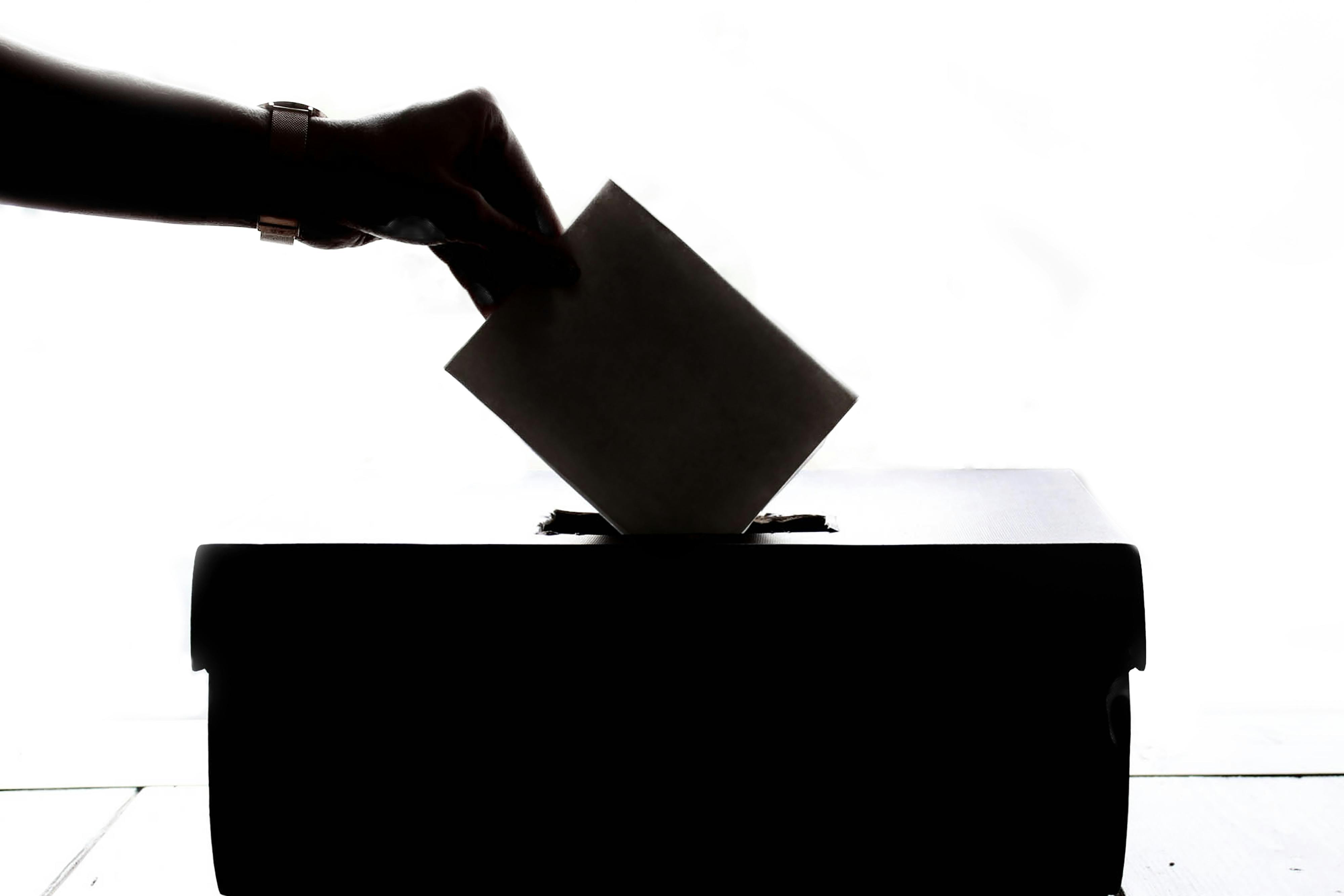 Decoding the Mechanics of the Electoral College System