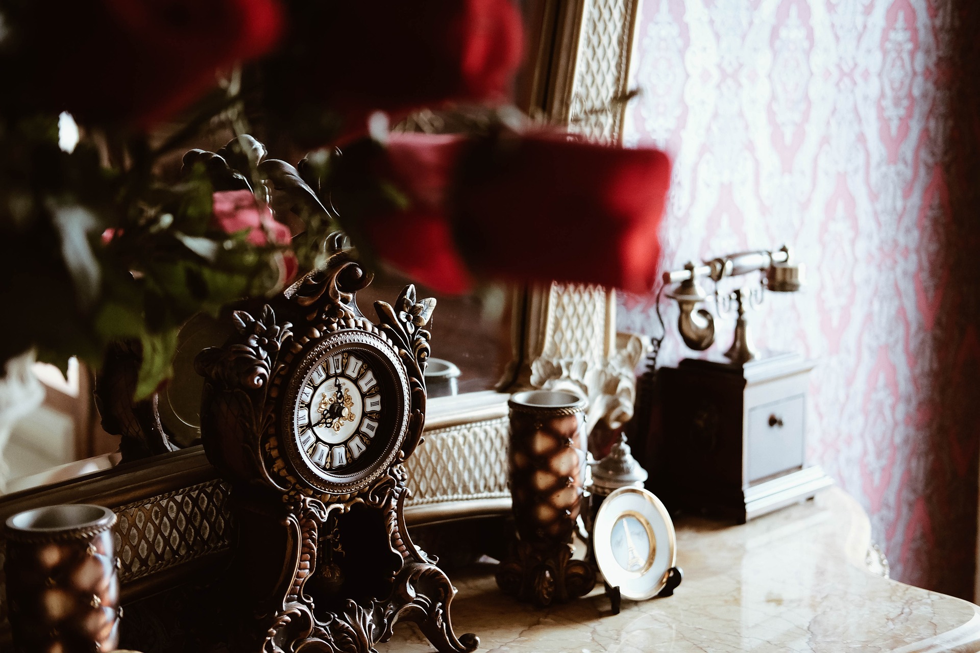 Vintage Home Decor: A Revival in Modern Homes
