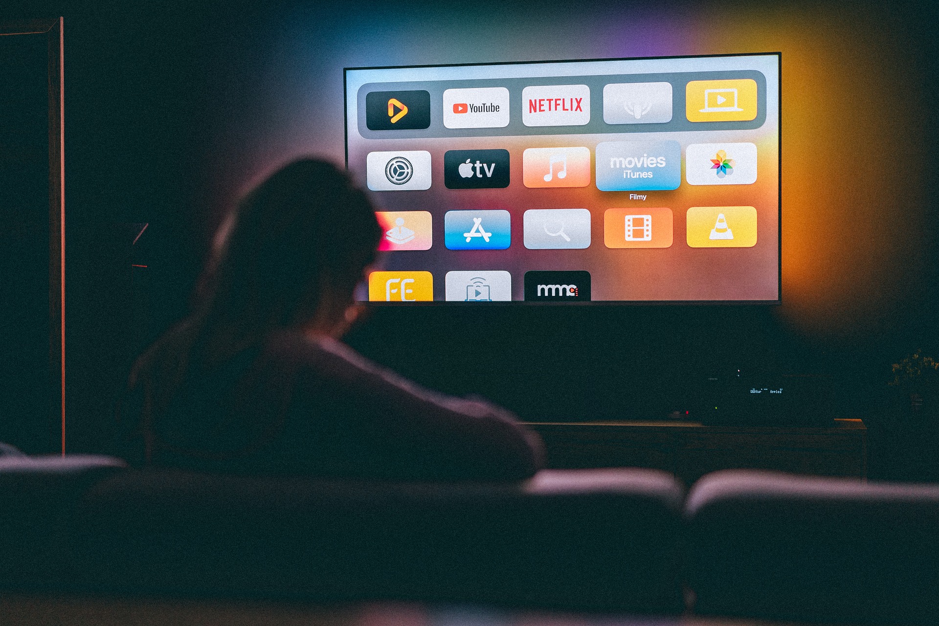 Reflecting on Social Relevance: The Echo Effect in Contemporary Cinema