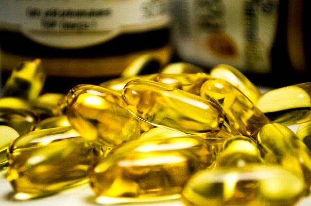 Top Supplements and Multivitamins for Men 50+ in the United States: An Evidence-Based 2025 Guide