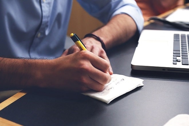 5 Tips for Writing Your College Application Essays