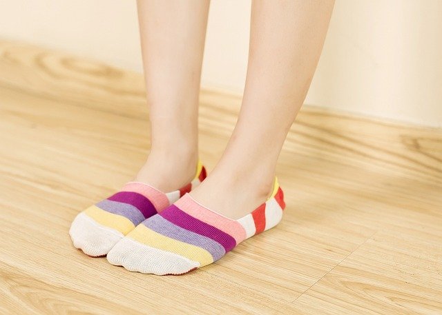 Bakit ang Pagsusuot ng Sapatos ay Hindi na Moda sa Loob ng Bahay