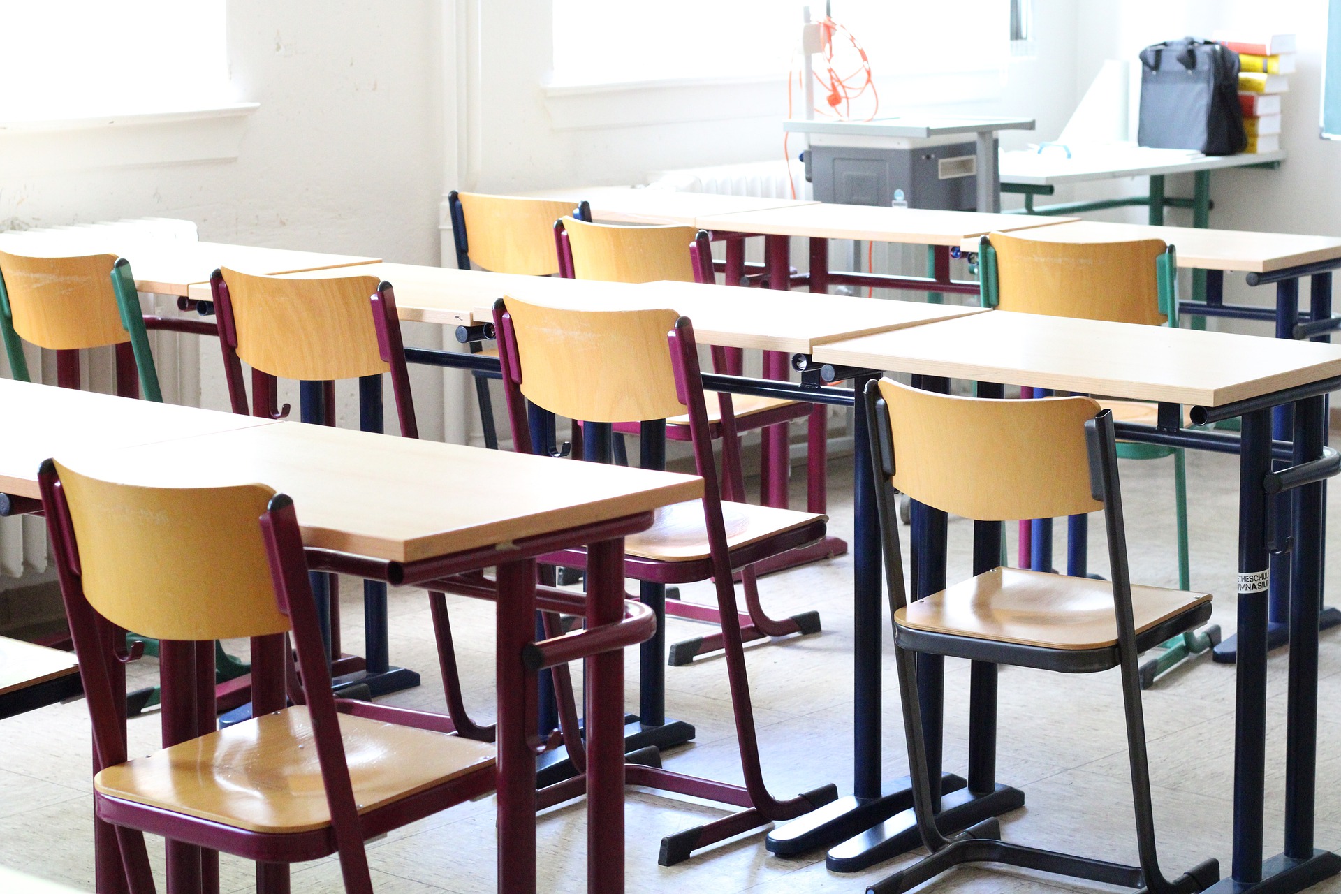 Transforming Education: The Role of Virtual Reality in Classrooms