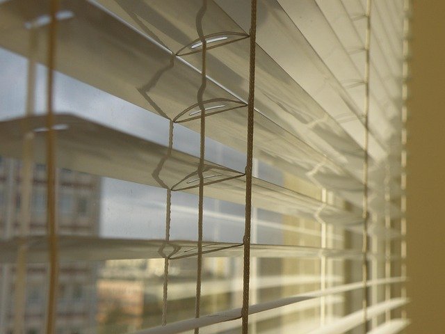 Window Repair: Enhancing Privacy and Style with Modern Treatments