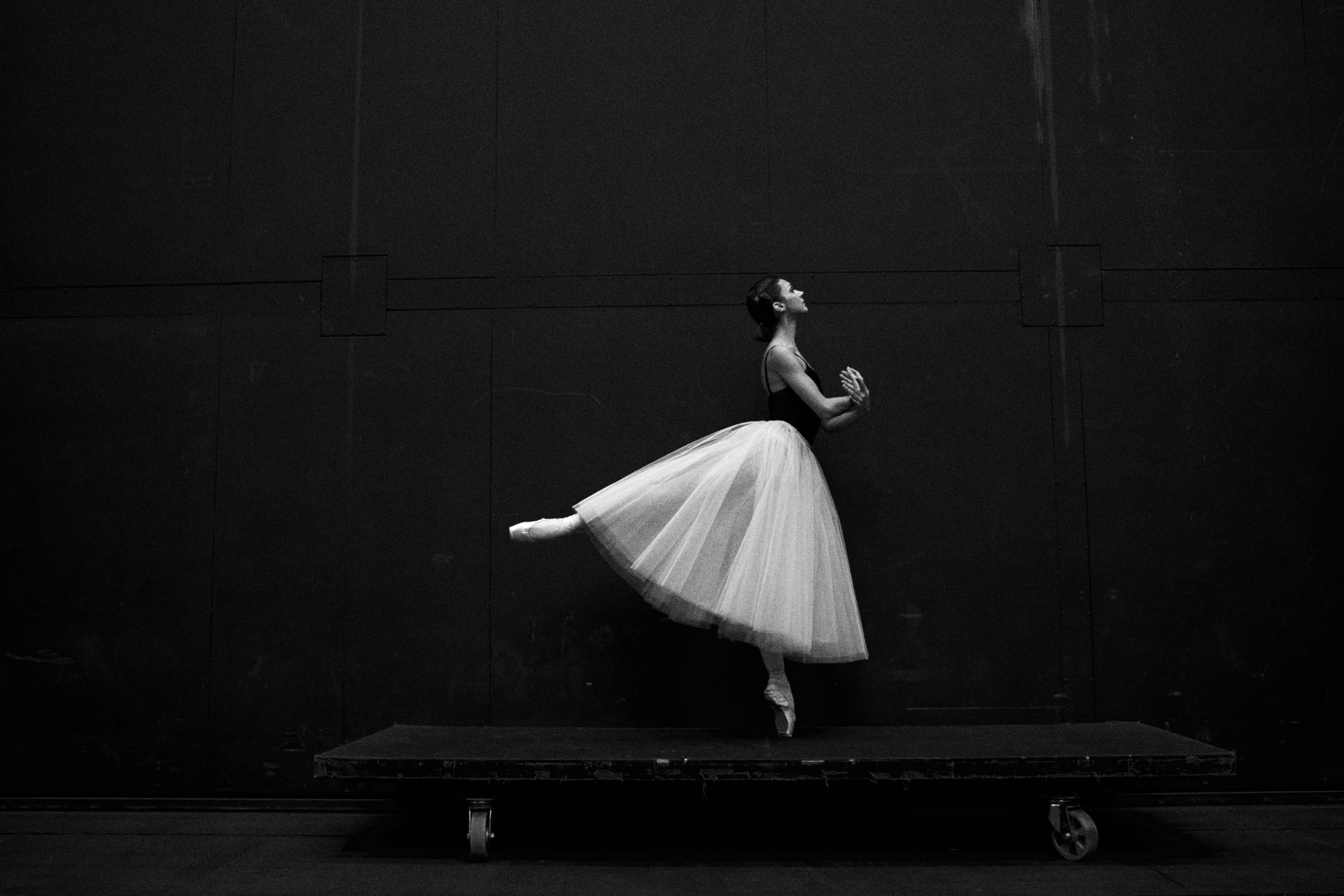 Delving Into the Intertwining World of Dance and Technology