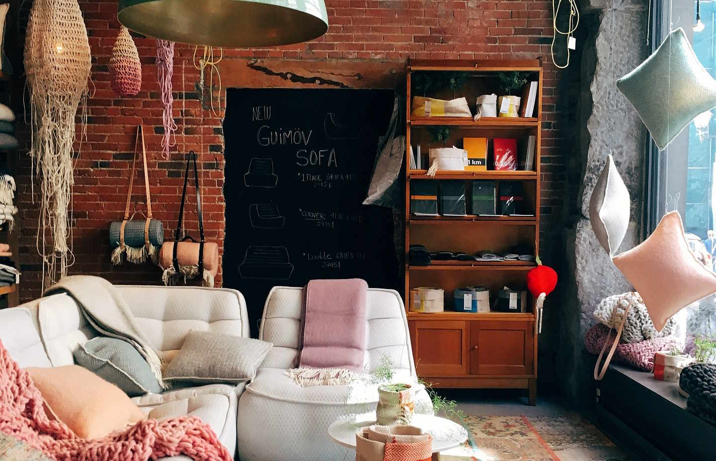 Maximizing Small Spaces: Creating Cozy, Functional, and Stylish Living Areas