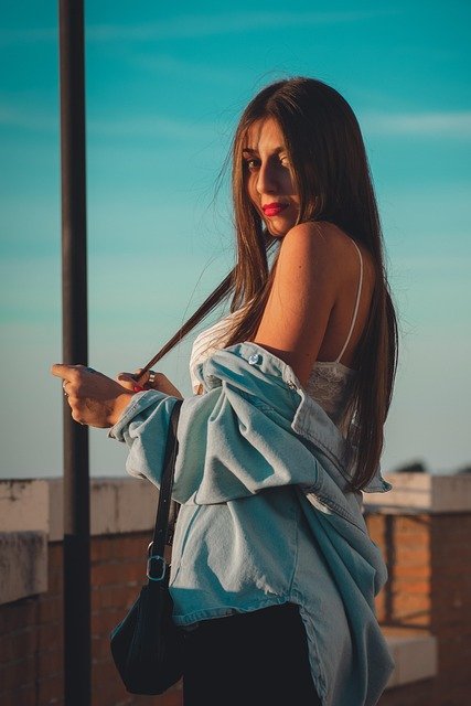 Eleganza e Comfort: Scopri la Persona Abbigliamento Donna