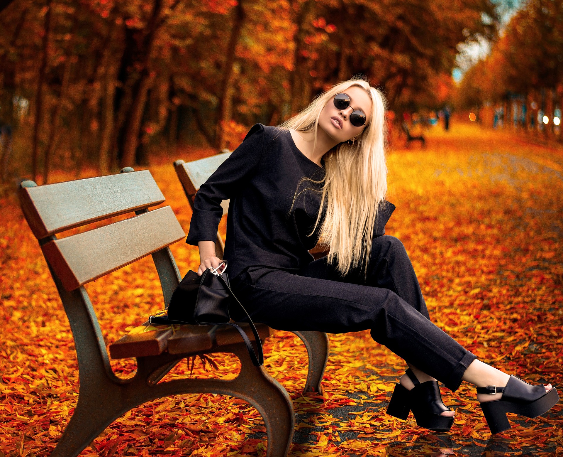 Odwrócenie Trendu: Powrót do Naturalnej Skóry w Modzie