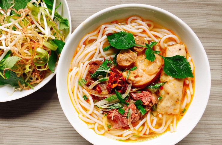 Wie bereite ich eine perfekte Schüssel Ramen in meiner Küche zu?