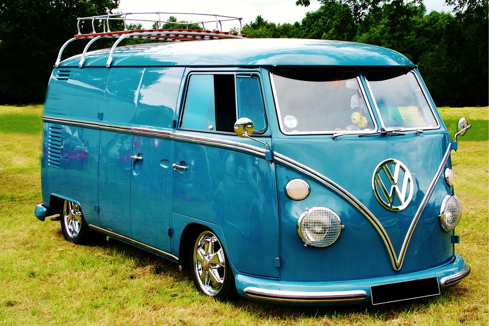 Vans and RVs: Your Guide to Mobile Adventure