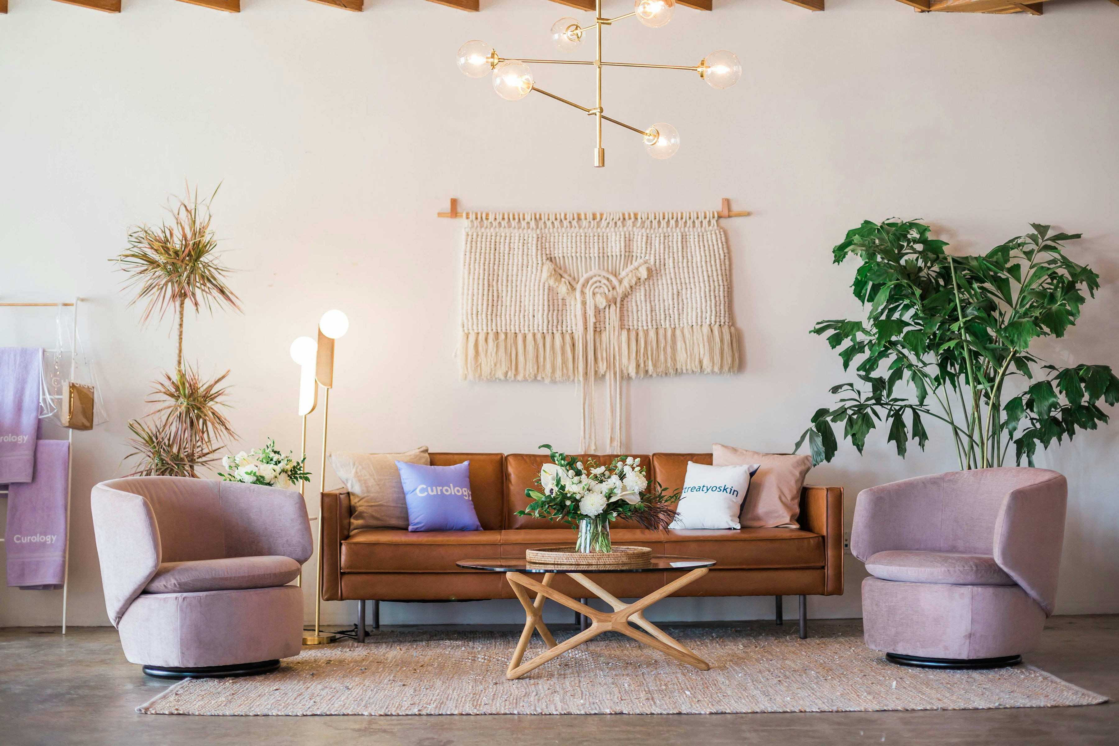 Spicing Up Language of Design: Uncovering Unique Textiles' Influence on Home Decor