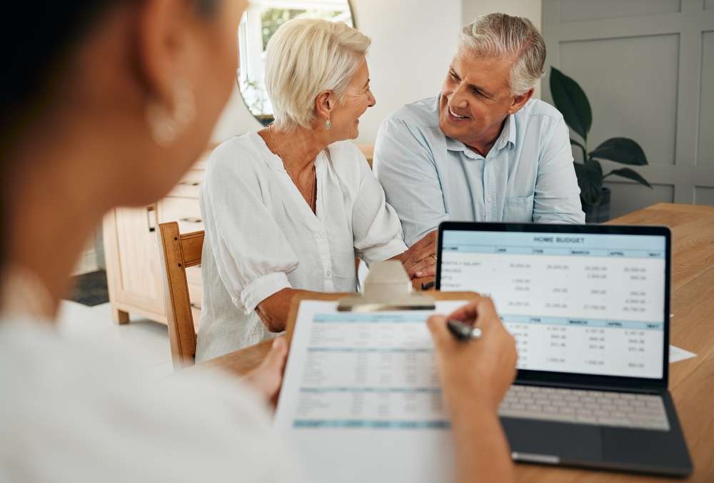 Shaping Future Wealth: The Influence of Technology on Personal Finance