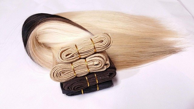 Secretele îngrijirii părului afro: Tehnici și produse esențiale