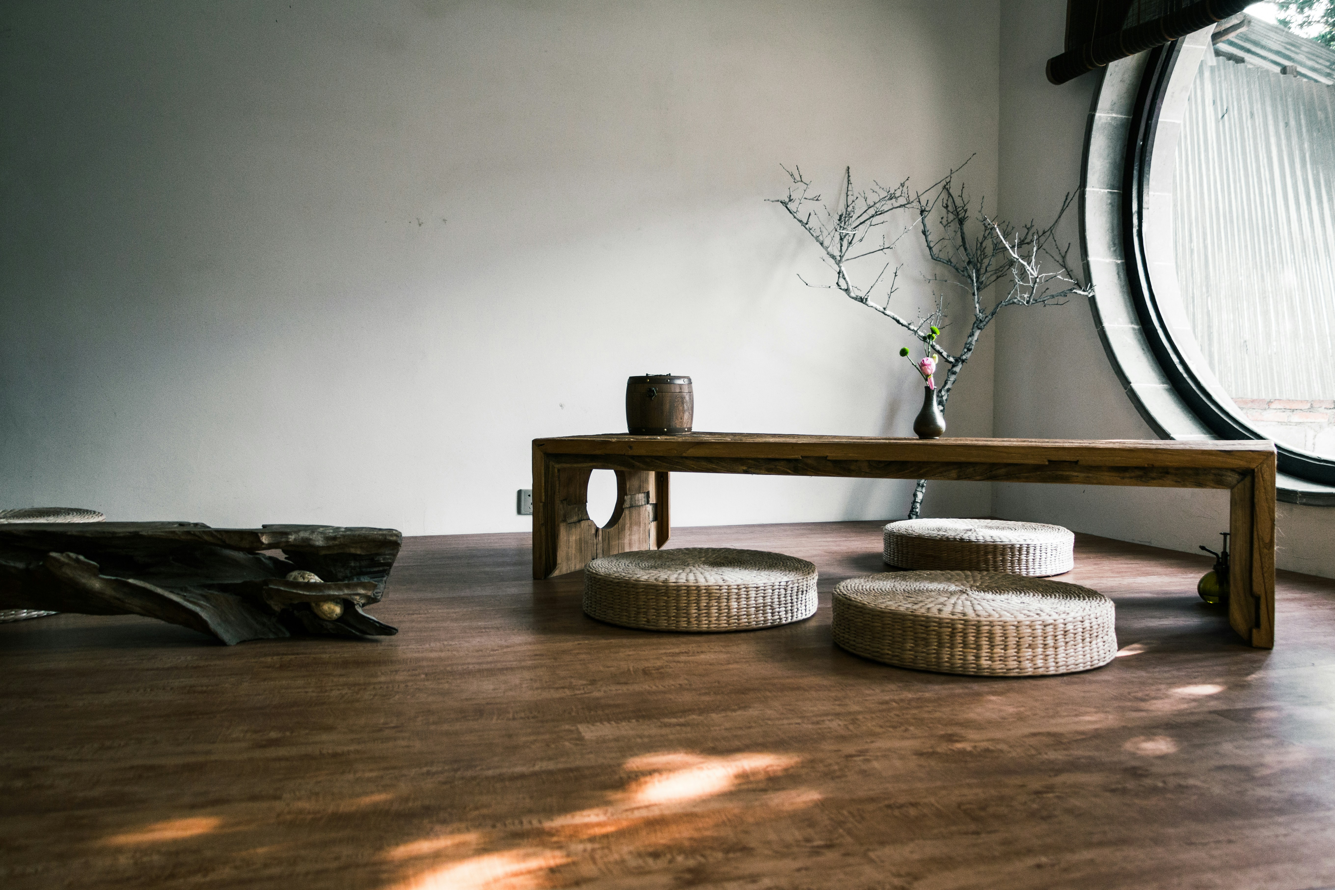 Reviving Art Deco: Igniting 20th Century Aesthetics in Modern Homes