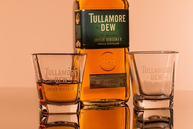 Saffron-Infused Spirits: The Golden Elixir Revolutionizing Cocktails